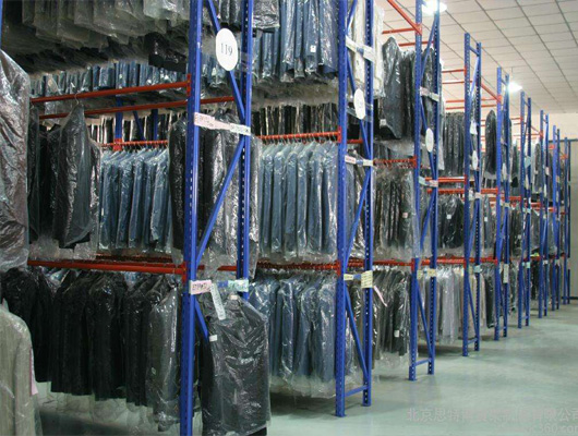 服裝倉儲(chǔ)配送